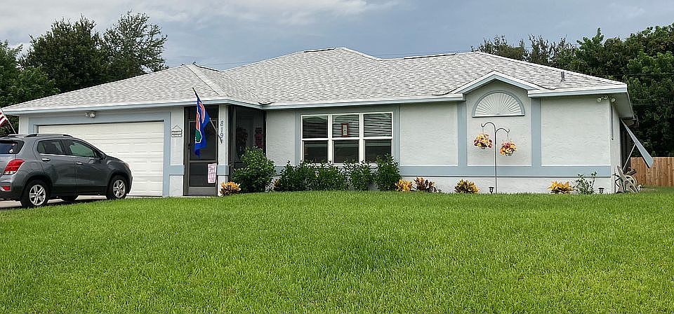 1st image of 819 SW Jennifer Ter