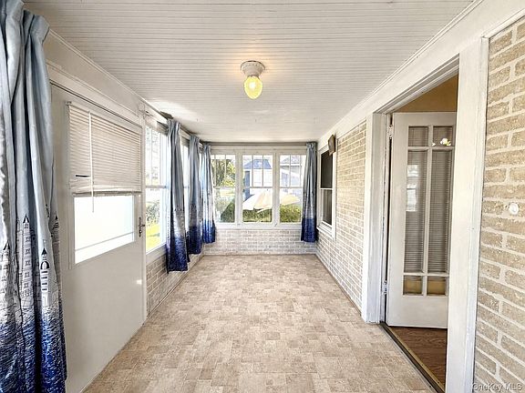 4th image of 39 California Avenue