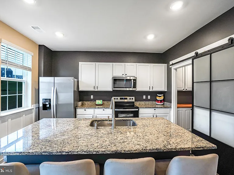 115 Bell Tower Ln — Photo 14