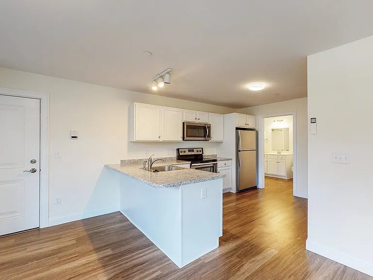 Autumn Woods Apartments — Photo 27