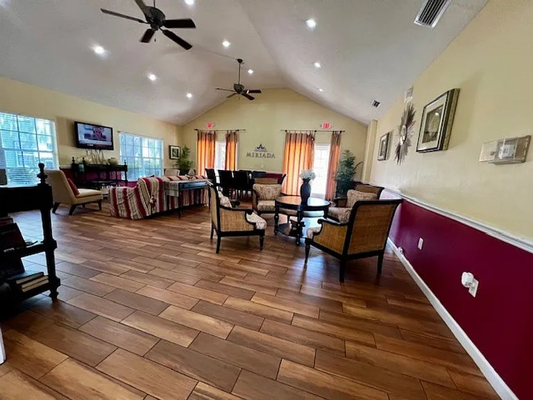 2071 Dixie Belle Dr #K — Photo 32