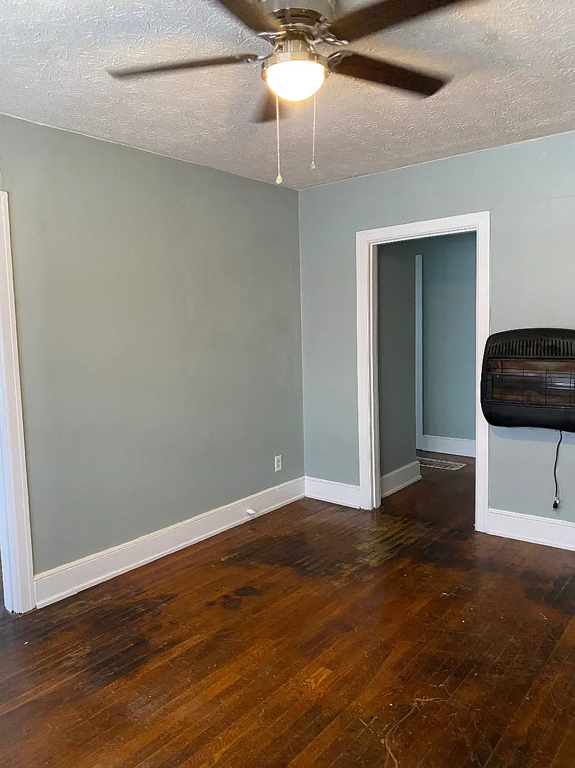 703 S Kentucky Avenue — Photo 3