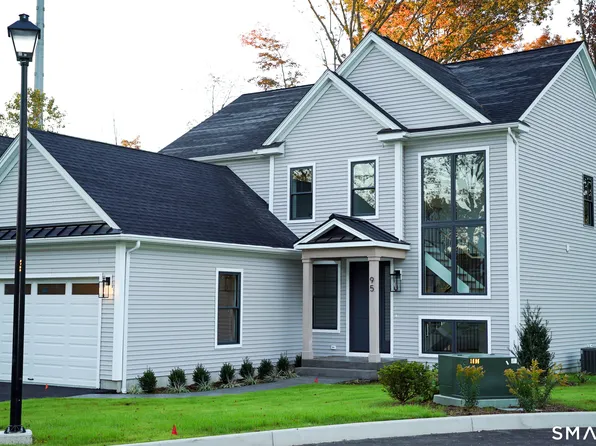 95 Oronoque Hills Road, Stratford, CT 06614