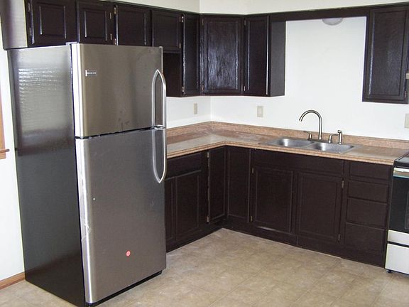 5th image of 232 W 8th St APT 1