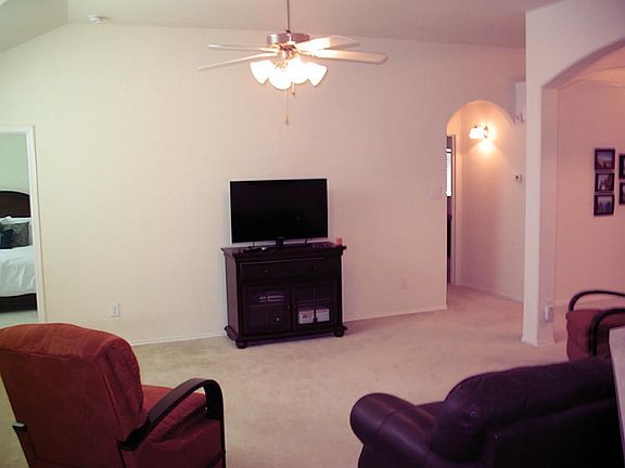4th image of 22030 Guston Hall Ln