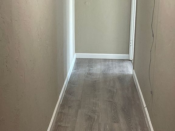 2nd image of 712 W Hammond Ave