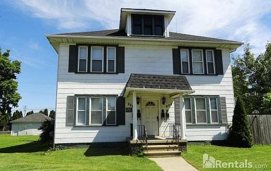 1st image of 258 1/2 Cass Ave