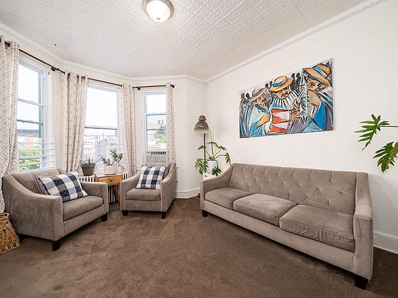 3rd image of 6331 Kennedy Blvd #2