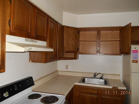 3rd image of 401 N Church St
