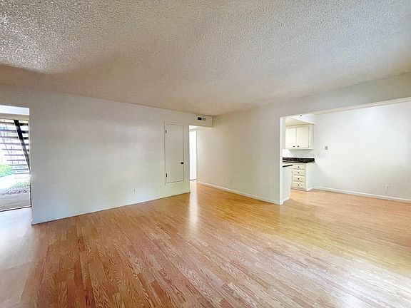 5th image of 541-551 Morse Ave #543-A