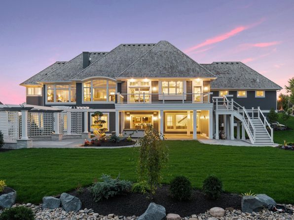 5095 Kelsey Ter, Edina, MN 55436
