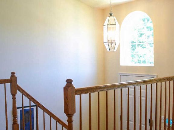 3rd image of 7501 Starshine Dr