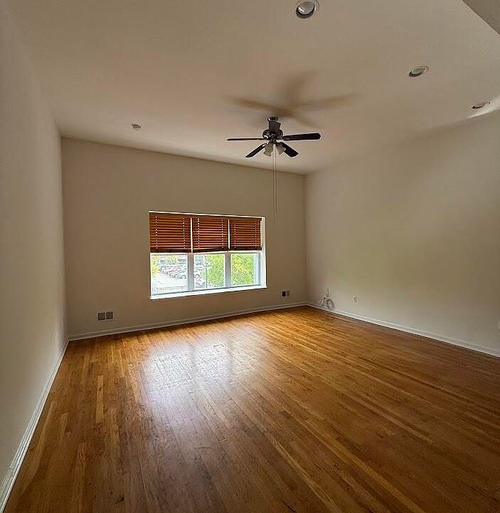 2nd image of 620 Mattison Ave APT 2