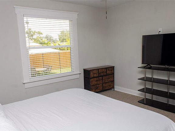 5th image of 2910 N OLA AVENUE