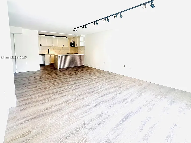 201 Jefferson Ave #4C — Photo 8