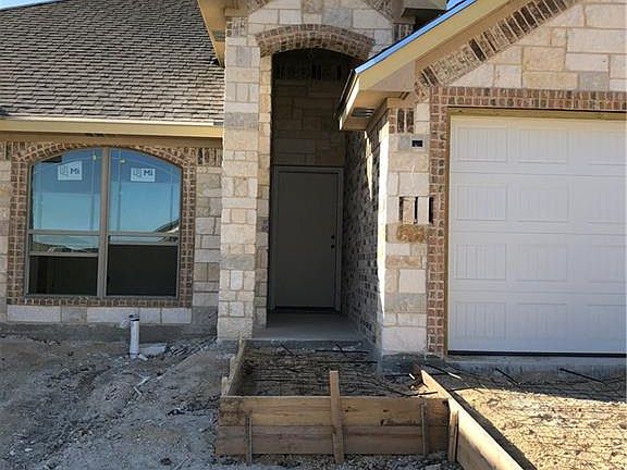 3rd image of 2910 Kyndal Dr