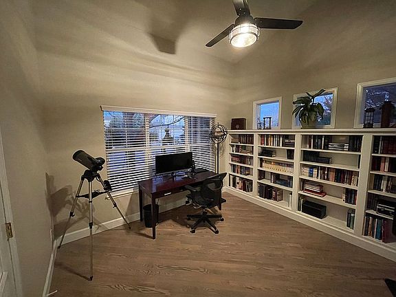3rd image of 11654 Victor Dr