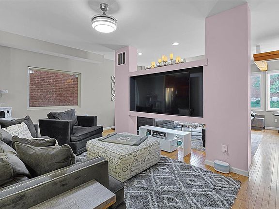5th image of 6848 Glades Ave