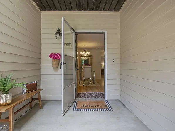 4013 Lake Pointe Cir, Roswell, GA 30075