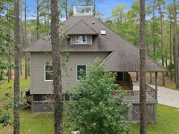 2nd image of 134 W Dowry Creek