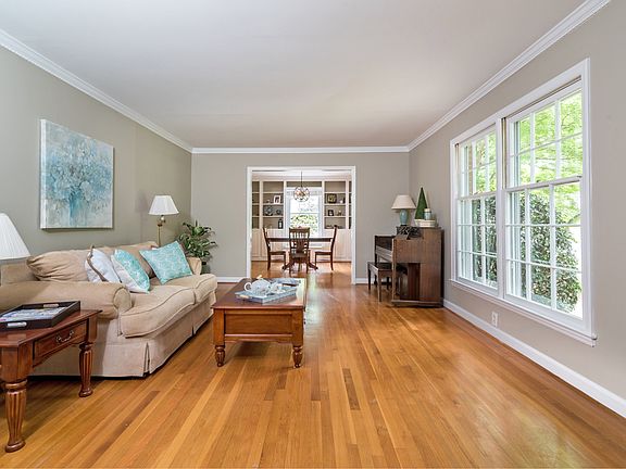 3rd image of 6418 Morven Ln