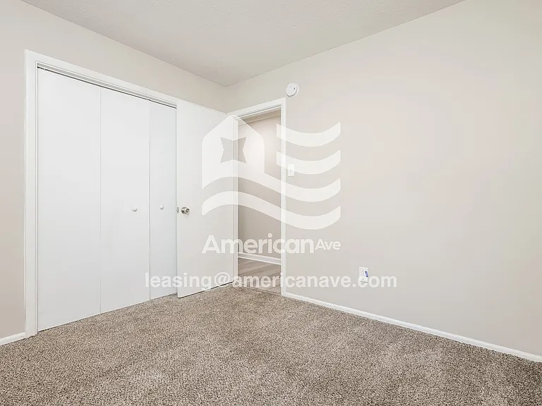 1192117_013_wm_-_bedroom_12972158.jpg
