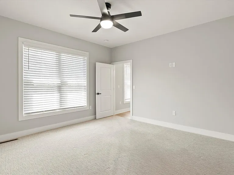 Parker Place — Photo 179