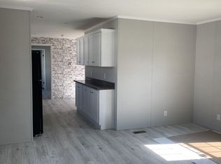 1001-4 S Mayflower Rd, South Bend, IN 46619