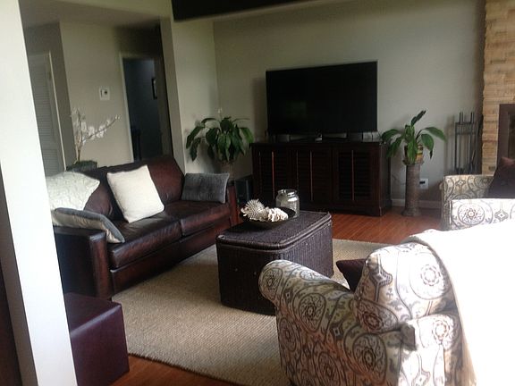 2nd image of 1130 Tamarack Ln