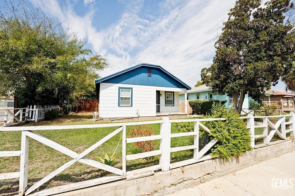 622 Wilson Ave, Bakersfield, CA 93308 | Zillow