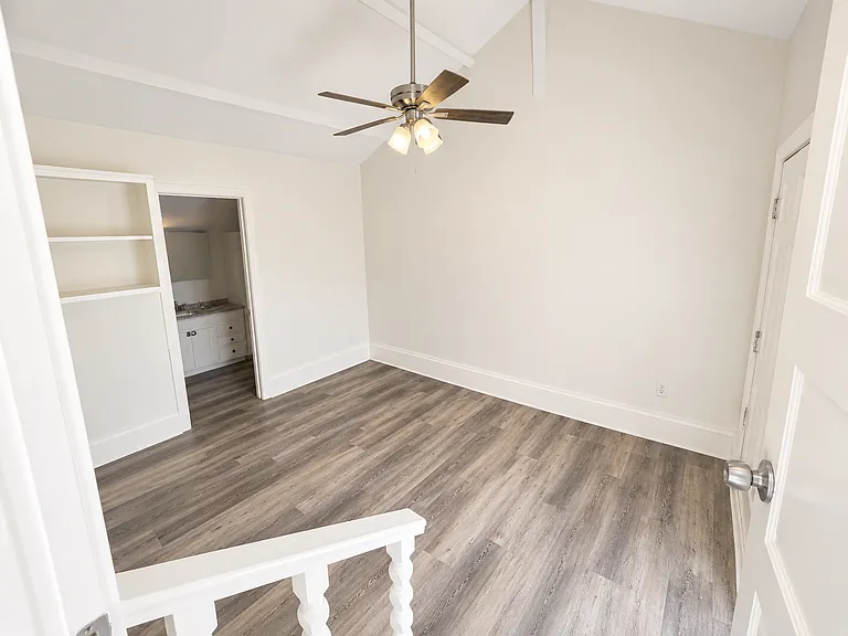 1808 Avenue V — Photo 4