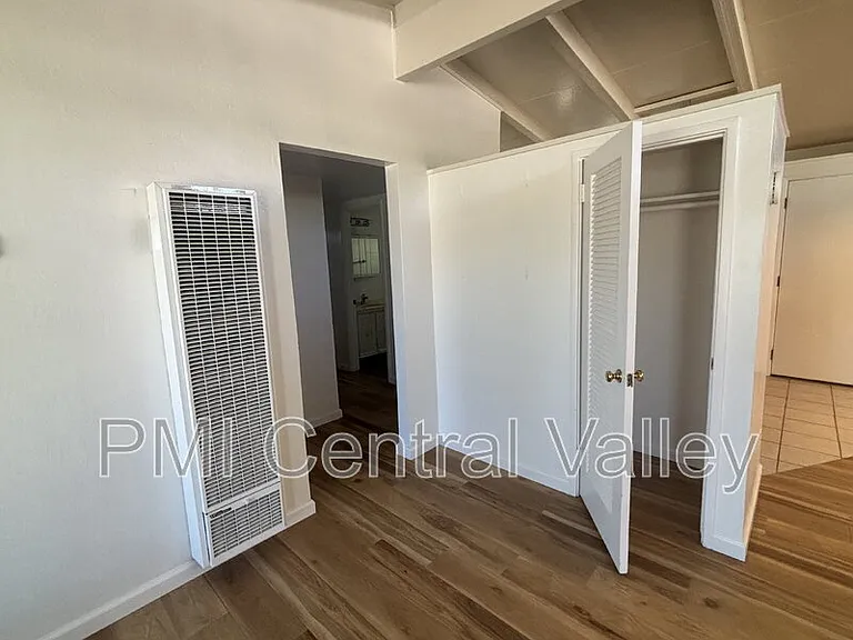 944 Bridgewood Way — Photo 16