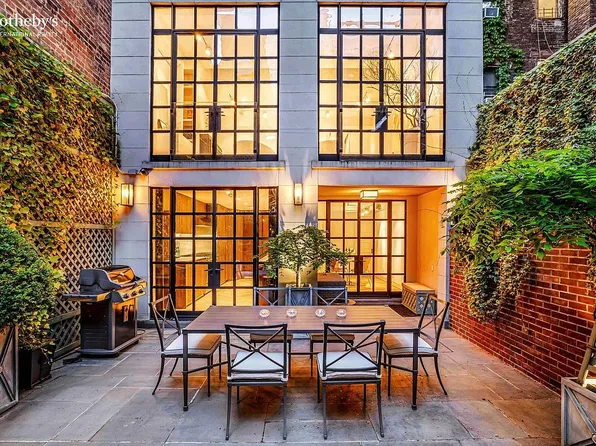 204 W 21st St, New York, NY 10011