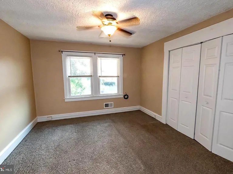 335 Stuart Ave — Photo 10