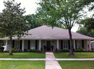 5243 Bull Run Dr, Baton Rouge, LA 70817