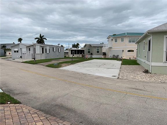 5th image of 1336 Nettles Blvd