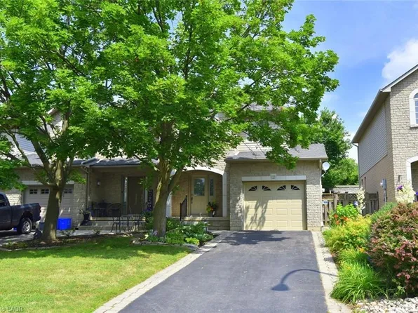 121 Foxborough Dr, Ancaster, ON L9G 4Z1