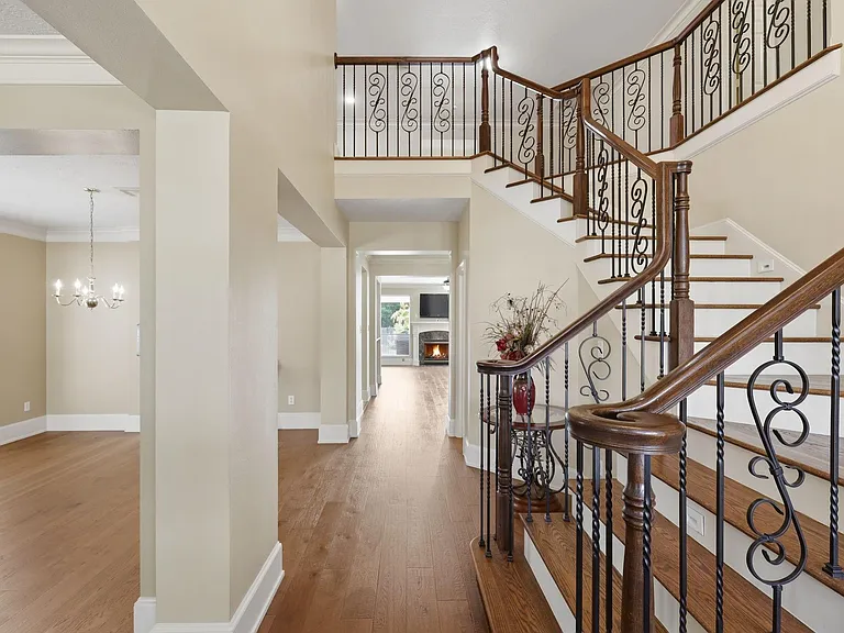 10138 Bayou Manor Ln — Photo 2