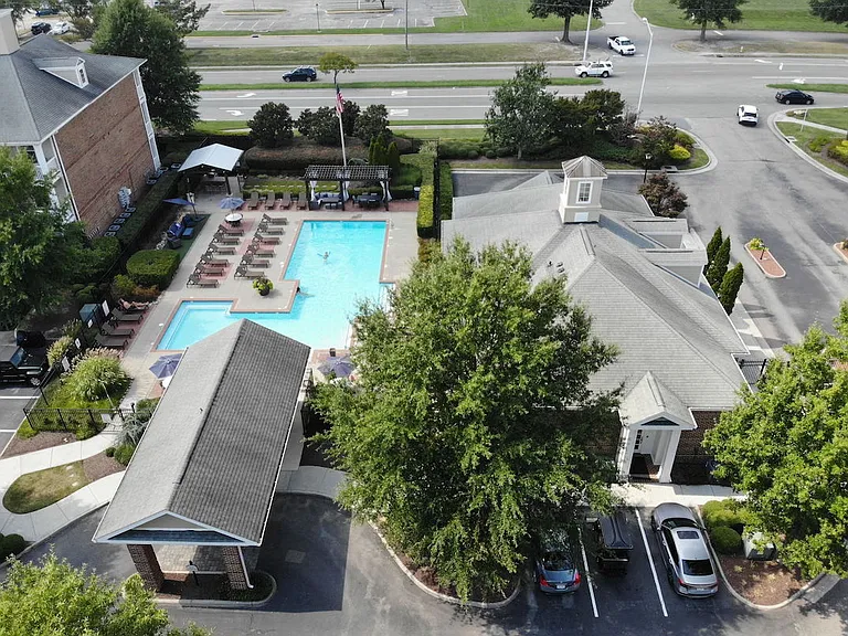 Centerville Manor Apartments — Photo 56