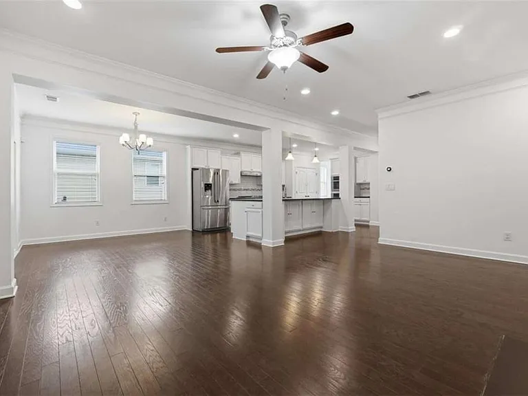 4865 Alexandria Ave — Photo 20
