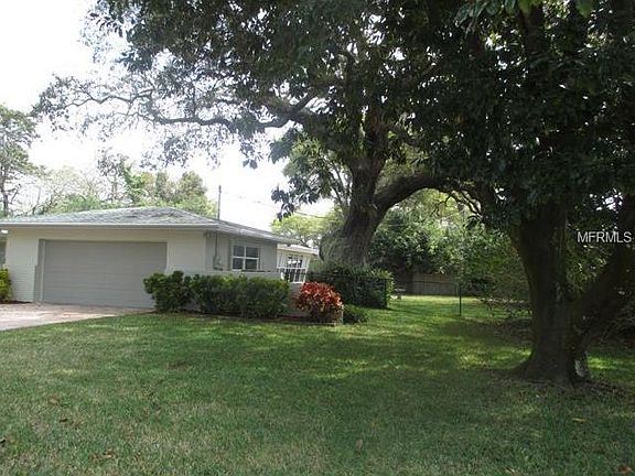 2nd image of 205 Palmetto Ln