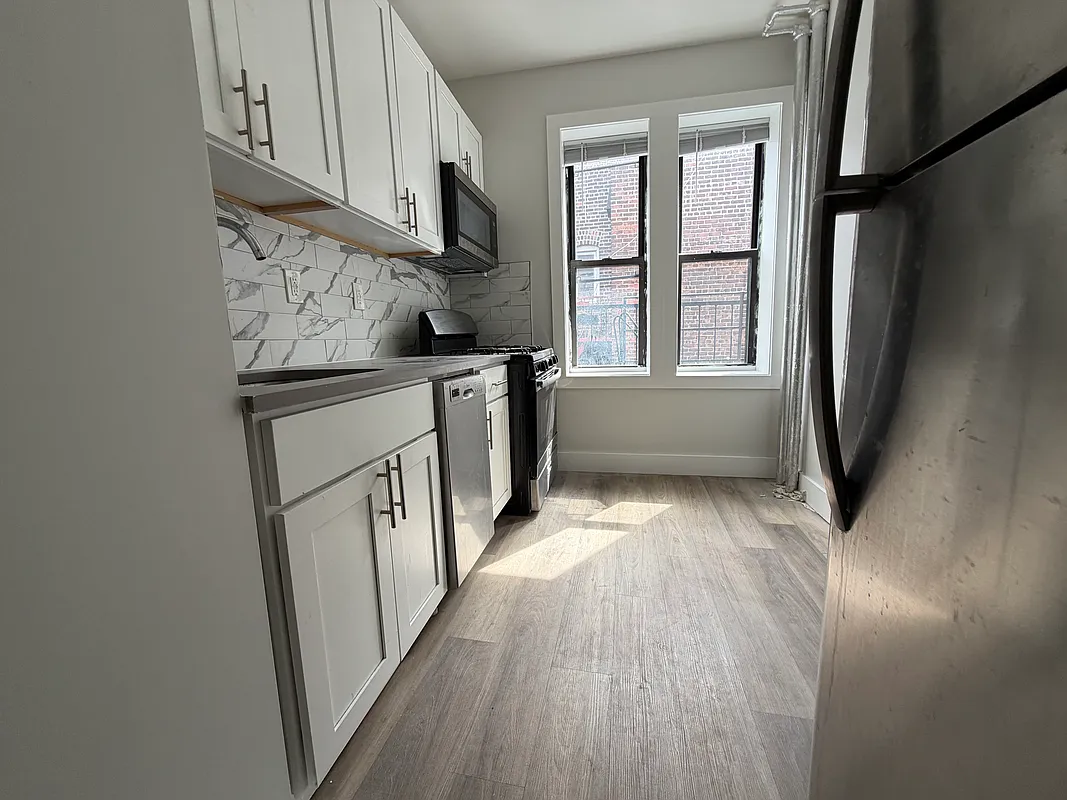 158-160 Bergen Avenue 42