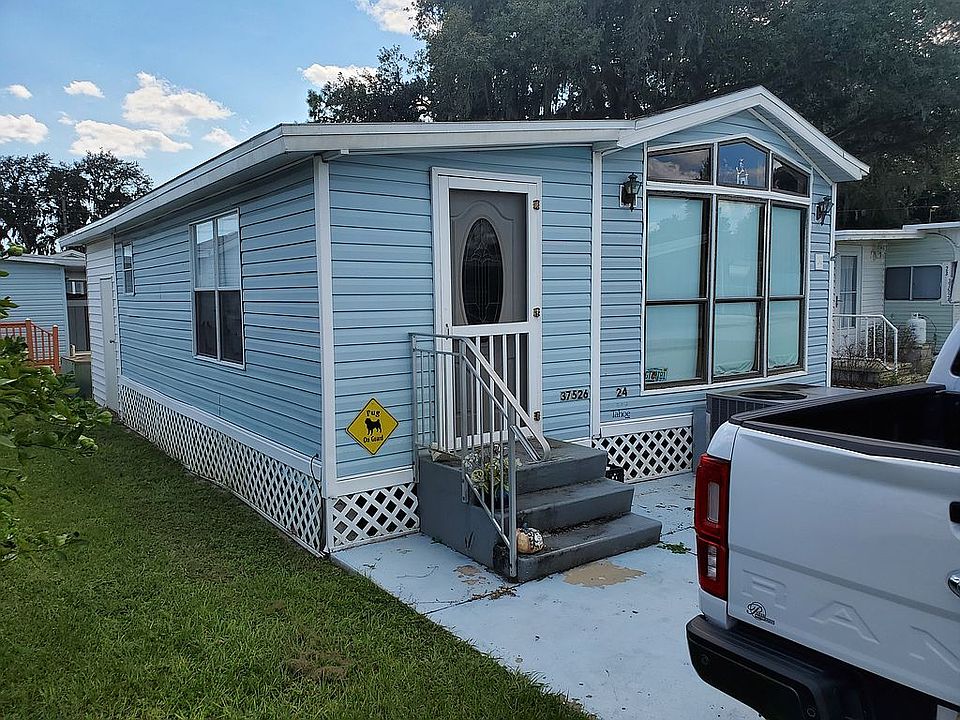 Exterior Left 