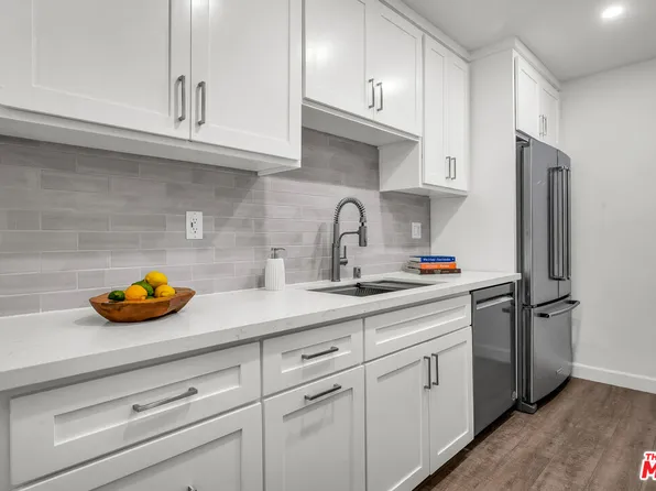 914 Lincoln Blvd APT 202, Santa Monica, CA 90403