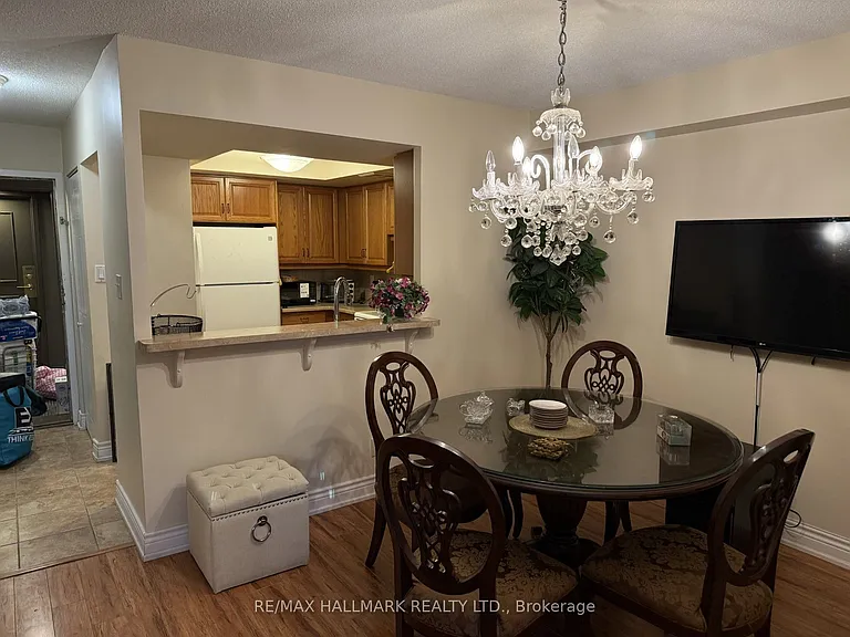 Clarissa Dr E — Photo 16