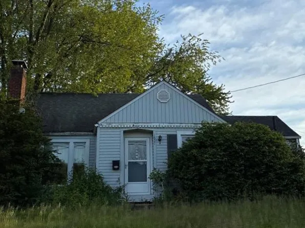 1827 36th St NW, Canton, OH 44709