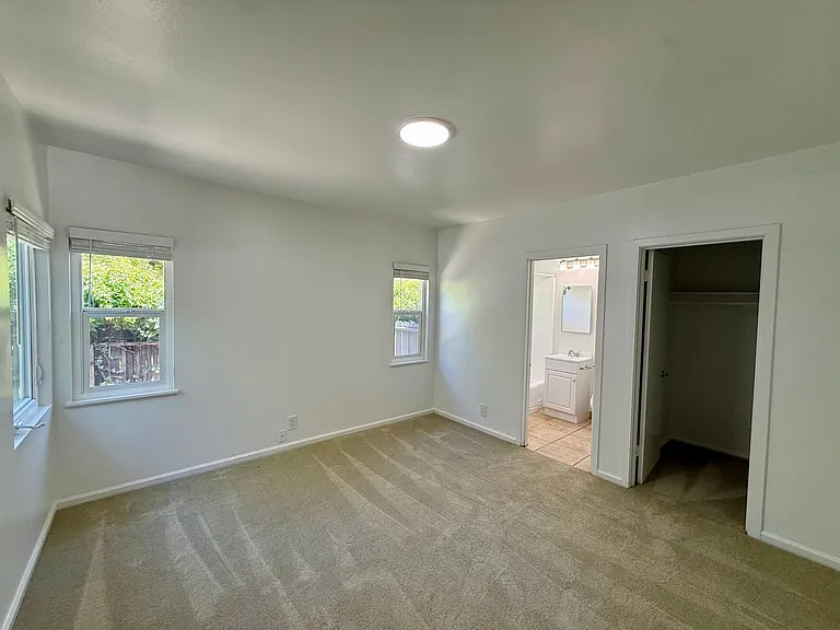 406 Woodland Ave — Photo 8