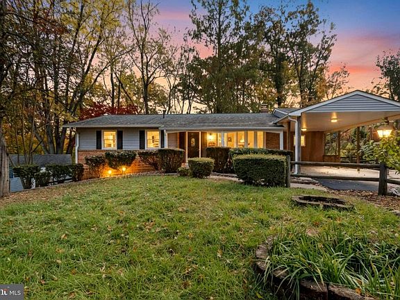 2nd image of 2306 Marline Ct