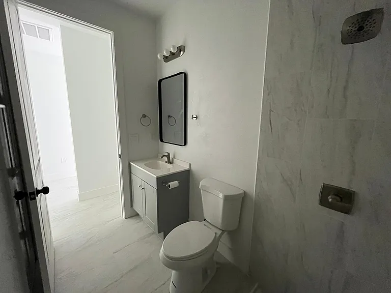 1032 Habershan Ave #1032 — Photo 13