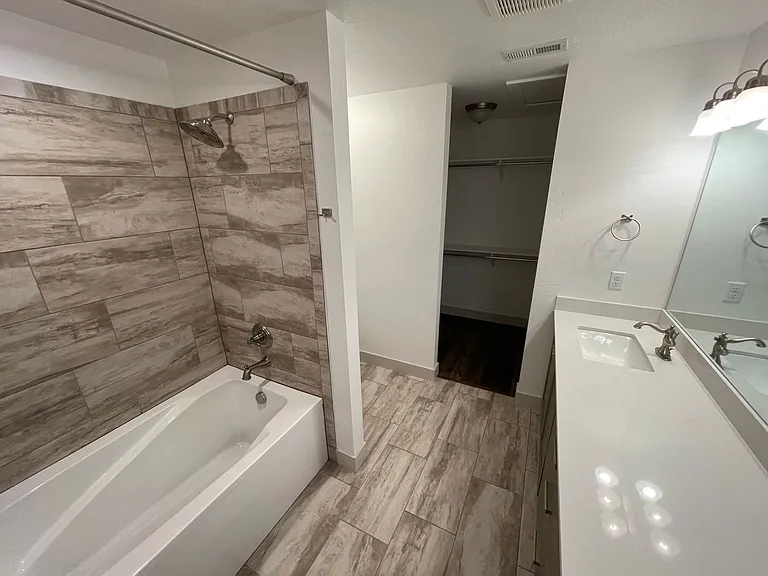 280 E Brigham Ln #290-N — Photo 7